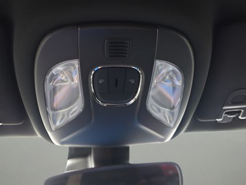 New 2026 Jeep Compass Latitude AWD/4WD image 19