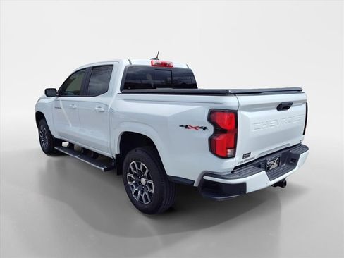 Used 2023 Chevrolet Colorado LT w/ LT Convenience Package III AWD/4WD image 3