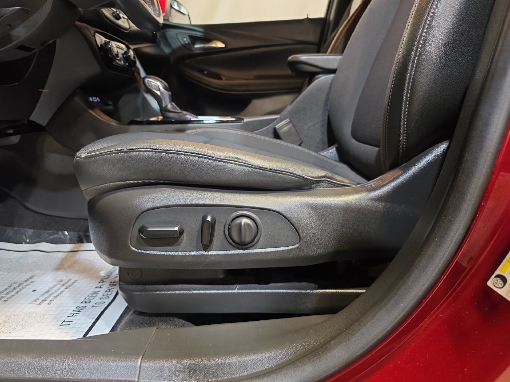 Used 2023 Buick Encore GX Select w/ Experience Buick Package FWD image 14