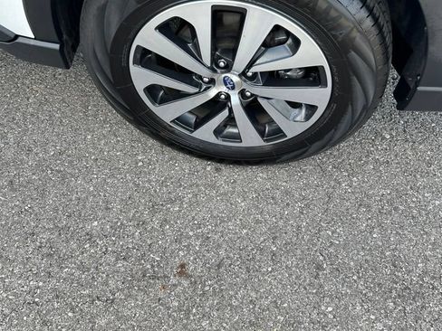 Certified 2024 Subaru Outback Premium AWD/4WD image 7