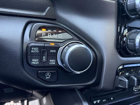 Used 2019 RAM 1500 Big Horn AWD/4WD image 9