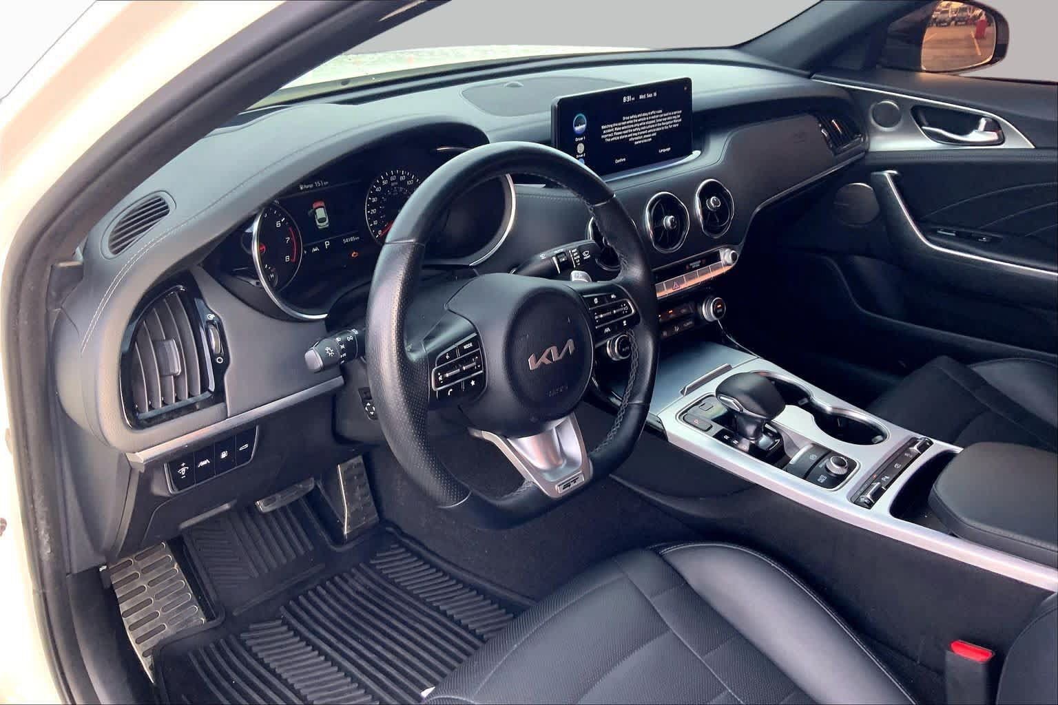 Used 2023 Kia Stinger GT2 RWD image 18