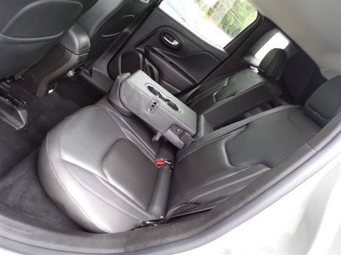 Used 2021 Jeep Renegade Limited AWD/4WD image 27