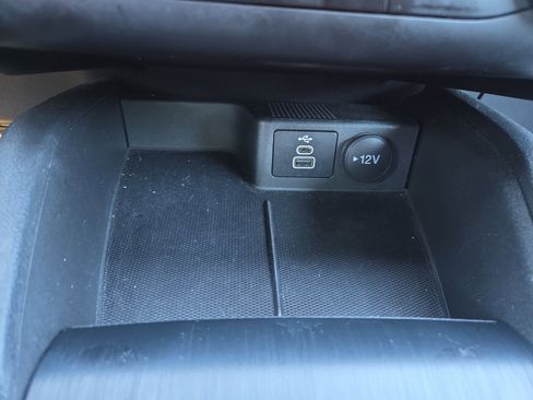 Used 2025 Ford Escape ST-Line image 16