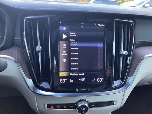 Used 2020 Volvo S60 T5 Inscription w/ Protection Package Premier image 23