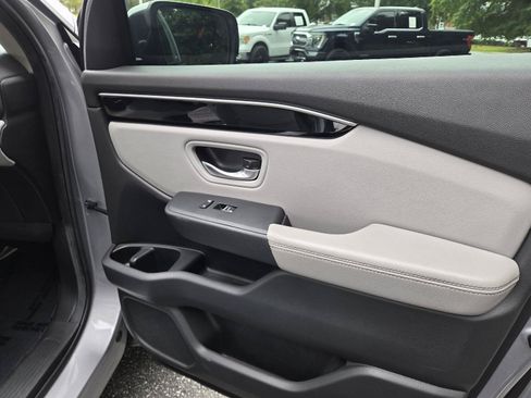 Used 2024 Honda Pilot Touring image 16