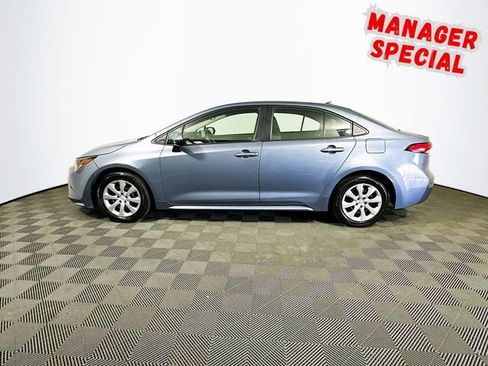 Used 2023 Toyota Corolla LE FWD image 5