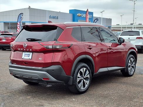 Used 2021 Nissan Rogue SV w/ Premium Package image 7