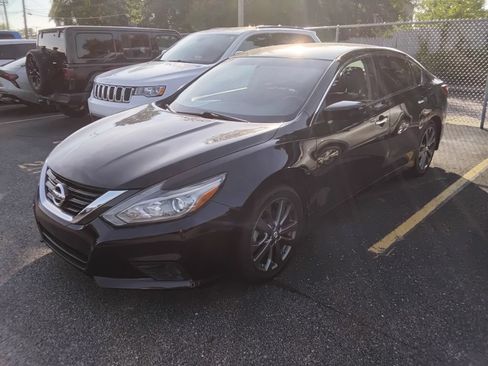 Used 2018 Nissan Altima 2.5 SR w/ SR Special Edition FWD image 12