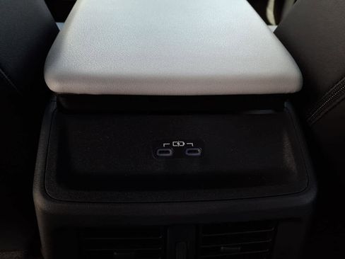 New 2026 Subaru Solterra AWD/4WD image 30