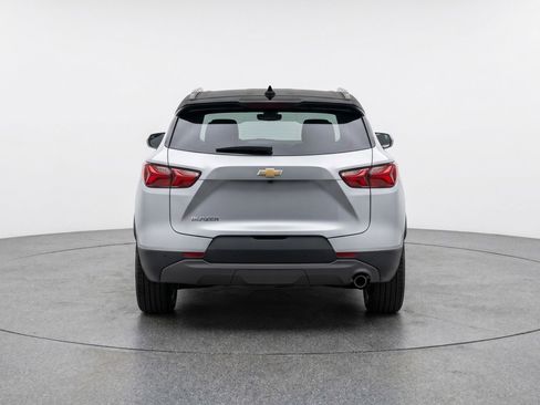 Used 2025 Chevrolet Blazer LT FWD image 7