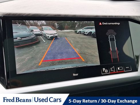 Used 2024 Audi Q4 e-tron Premium Plus image 19