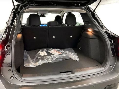 New 2026 Nissan Kicks SV w/ Cold Weather Package AWD/4WD image 34