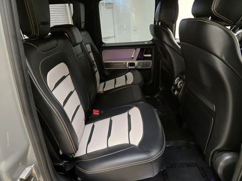 Used 2021 Mercedes-Benz G 63 AMG 4MATIC w/ G Manufaktur Interior Package image 25
