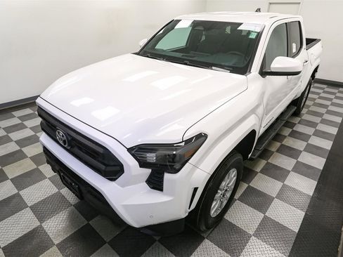 New 2026 Toyota Tacoma SR5 image 6