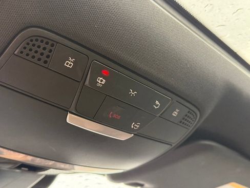 Used 2019 Mercedes-Benz E 300 4MATIC image 14