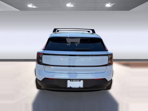 New 2026 Volvo EX30 Ultra w/ Climate Package image 10