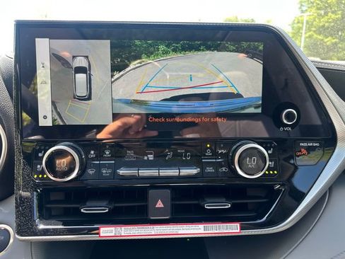 New 2026 Toyota Highlander Platinum AWD/4WD image 37