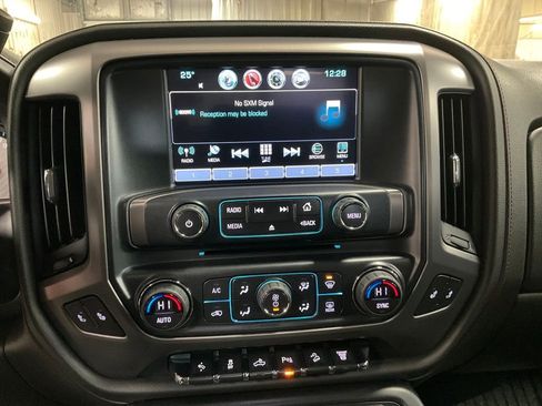 Used 2019 GMC Sierra 2500 SLT w/ Duramax Plus Package image 19