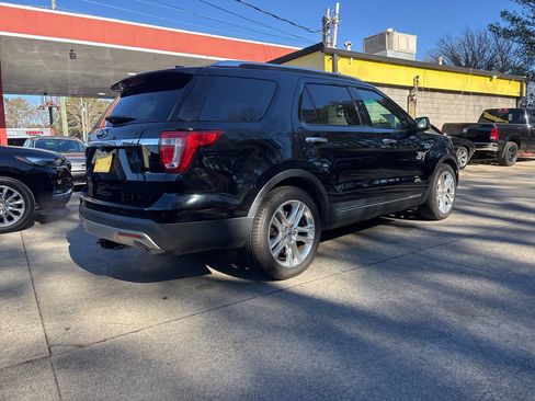 Used 2017 Ford Explorer Limited w/ Equipment Group 301A image 6