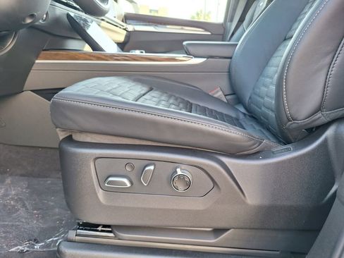 New 2026 Cadillac Escalade Platinum Sport image 34