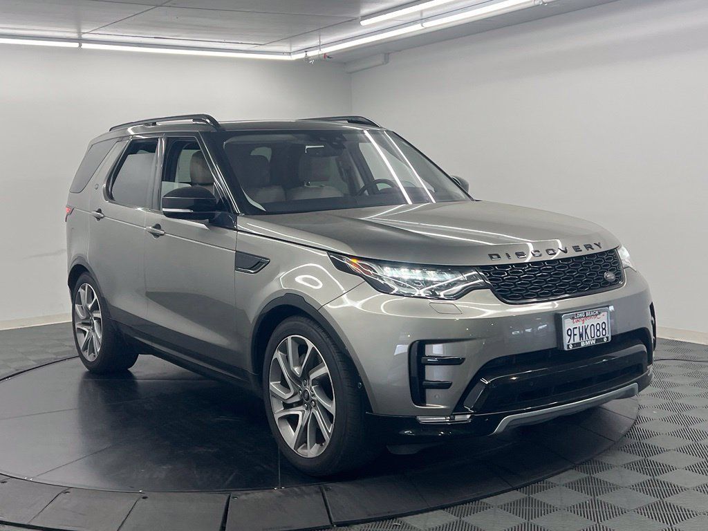 Used 2020 Land Rover Discovery Landmark AWD/4WD image 3