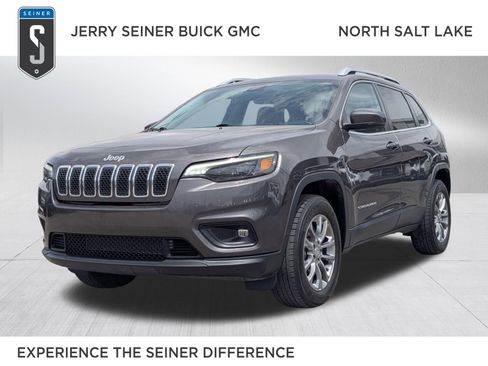 Used 2019 Jeep Cherokee Latitude Plus w/ Comfort/Convenience Group AWD/4WD image 1