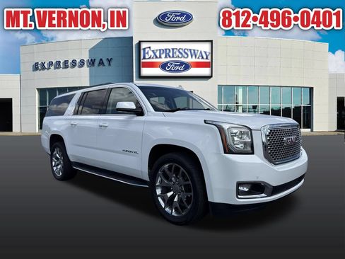 Used 2018 GMC Yukon XL SLT AWD/4WD image 3