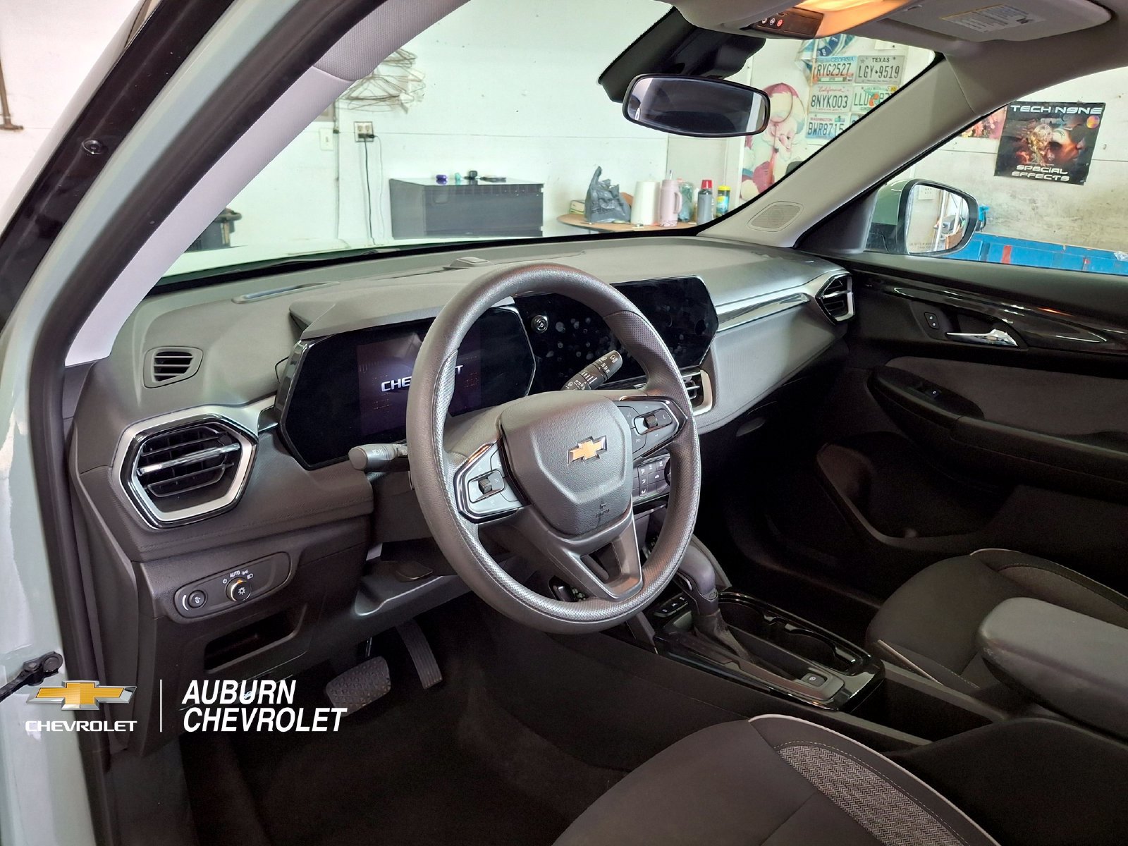 Used 2025 Chevrolet TrailBlazer LT AWD/4WD image 12