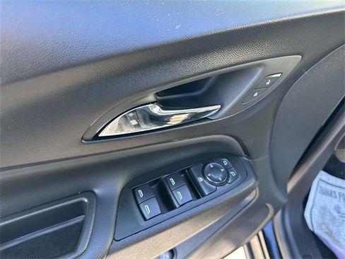 Certified 2024 Chevrolet Equinox LT image 22