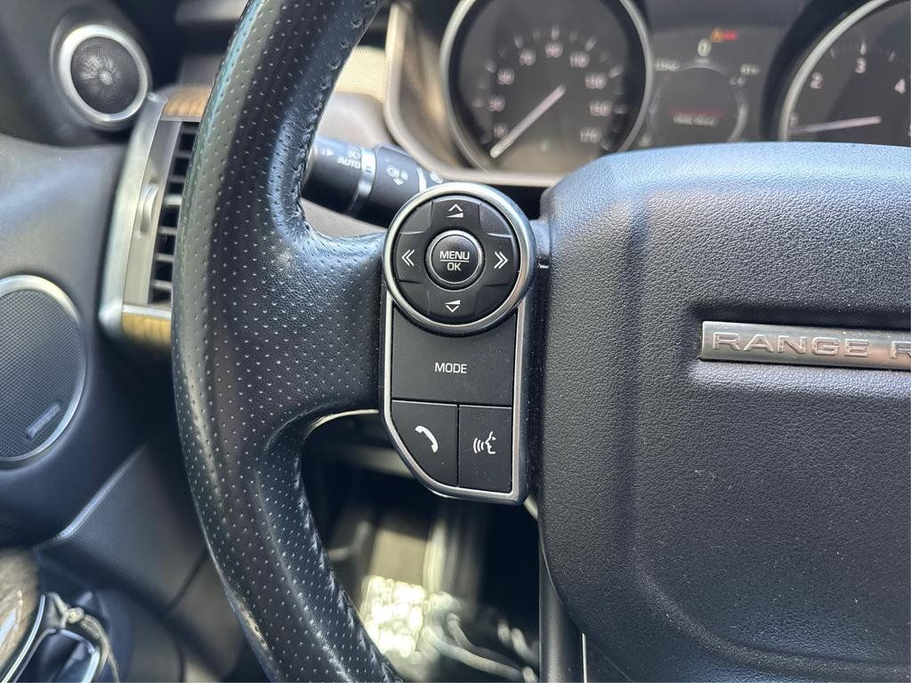 Used 2017 Land Rover Range Rover Sport SE AWD/4WD image 31