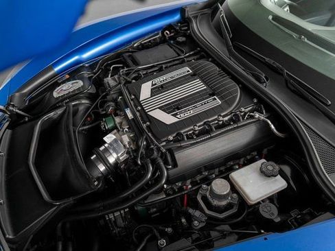 Used 2015 Chevrolet Corvette Z06 w/ 3LZ Preferred Equipment Group image 28