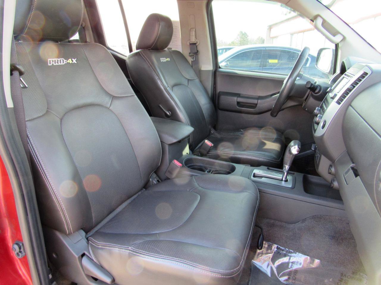 Used 2013 Nissan Xterra PRO-4X w/ Pro-4x Leather Pkg AWD/4WD image 6
