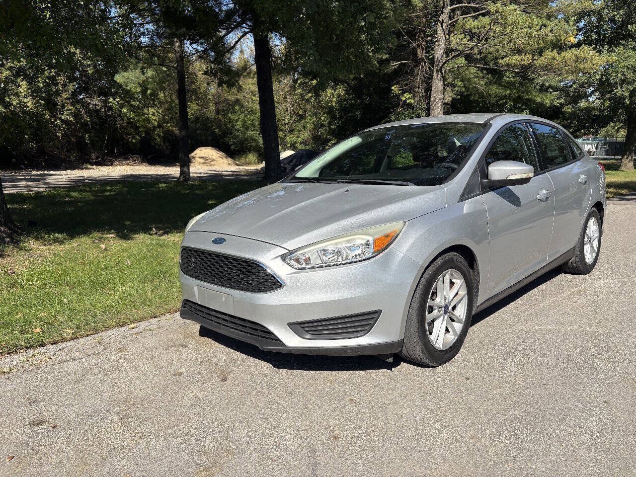 Used 2015 Ford Focus SE FWD image 16