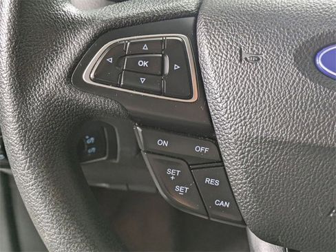 Used 2017 Ford Focus SE image 18