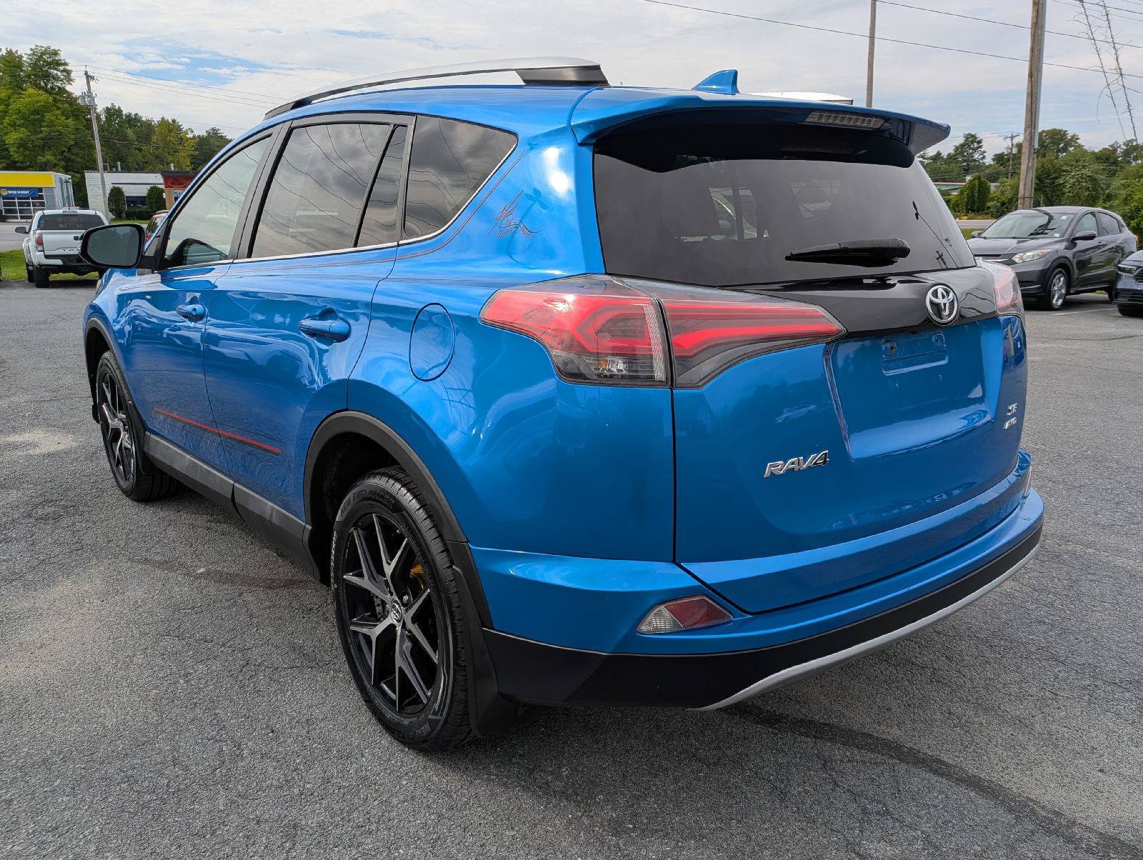Used 2016 Toyota RAV4 SE AWD/4WD image 8