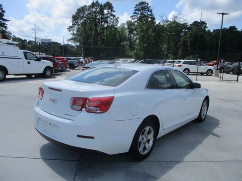 Used 2016 Chevrolet Malibu LT image 12