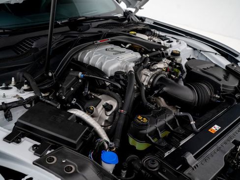 Used 2022 Ford Mustang Shelby GT500 w/ Technology Package RWD image 44