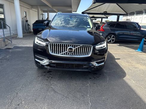 Used 2024 Volvo XC90 B5 Plus AWD/4WD image 2