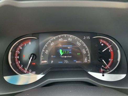 Used 2025 Toyota RAV4 XLE Premium image 20