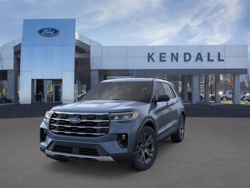 Used 2026 Ford Explorer Active w/ Active Comfort Package AWD/4WD image 2