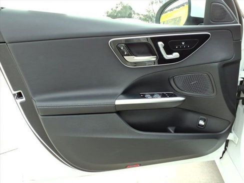 Used 2025 Mercedes-Benz C 300 4MATIC Sedan image 12