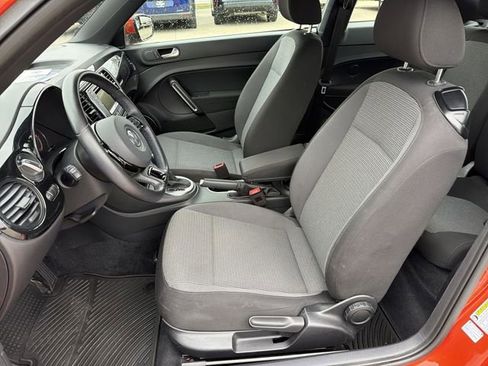 Used 2019 Volkswagen Beetle 2.0T S image 13