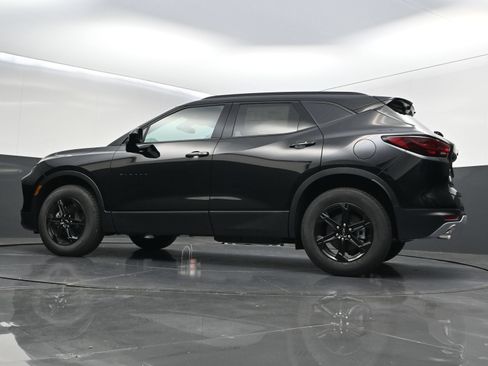 New 2026 Chevrolet Blazer LT w/ Convenience Package AWD/4WD image 42
