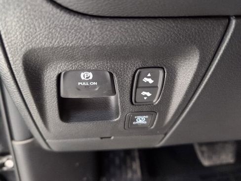 New 2026 RAM 1500 4x4 Crew Cab image 14