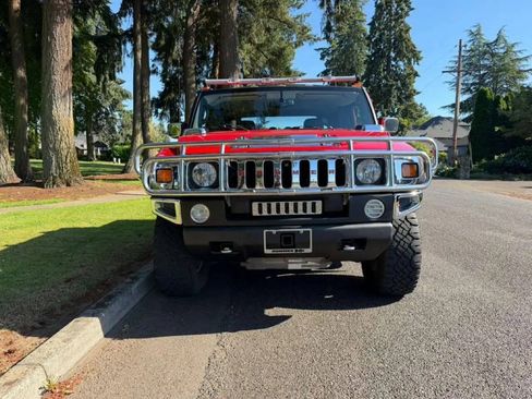 Used 2005 HUMMER H2 SUT w/ Preferred Equipment Group AWD/4WD image 9