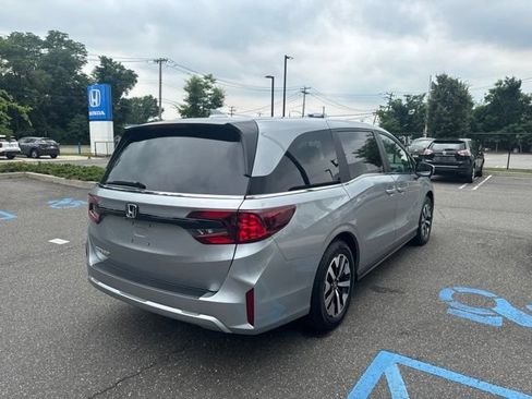 Used 2026 Honda Odyssey EX-L image 8