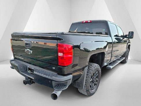Used 2019 Chevrolet Silverado 2500 LT w/ Midnight Edition AWD/4WD image 7