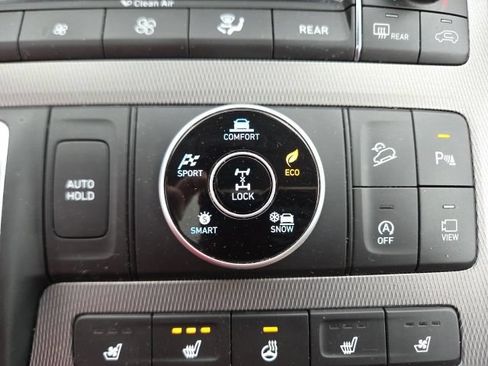 Used 2021 Hyundai Palisade Limited w/ Winter Package AWD/4WD image 18