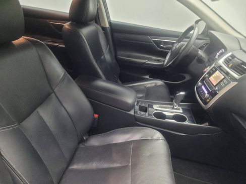 Used 2018 Nissan Altima 2.5 SL FWD image 21